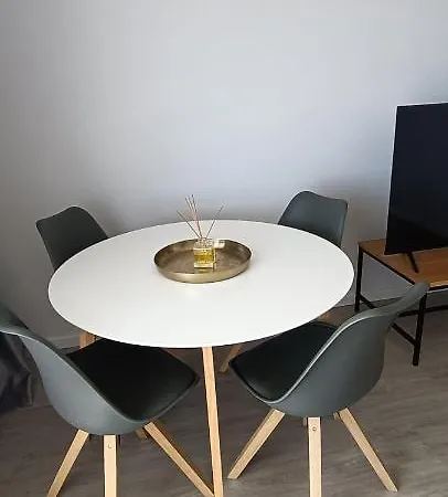 Tower 1106 Apartament *