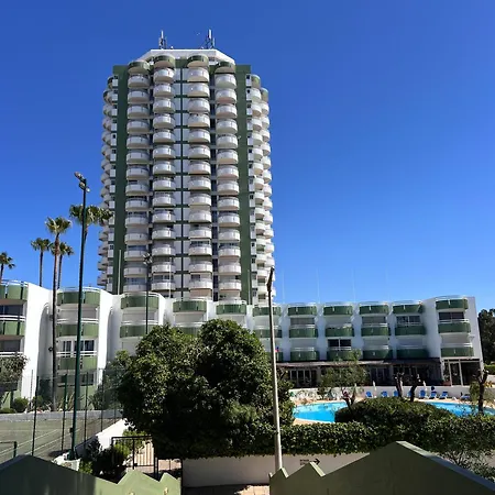 Apartment Tower 1106